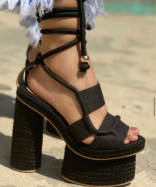 Faria (Black)
